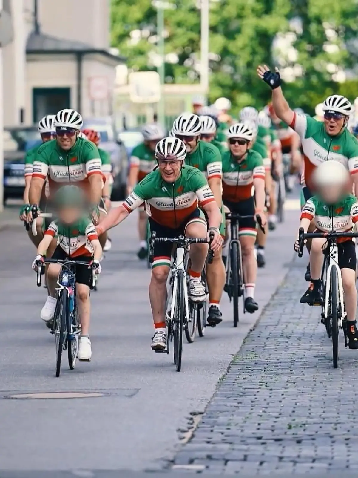 Bild zu: "Ehrenamtsmedaille für Schornsteinfeger"