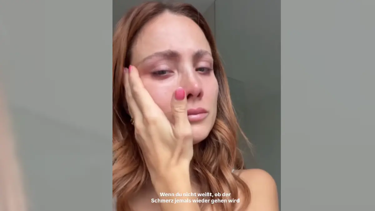 G-rtelrose-Schock-Influencerin-Carmushka-k-mpft-mit-Angst-und-Verzweiflung