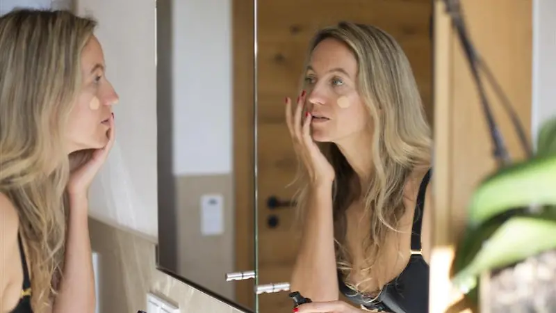 5-Tricks-mit-denen-das-Make-up-im-Winter-direkt-viel-nat-rlicher-aussieht