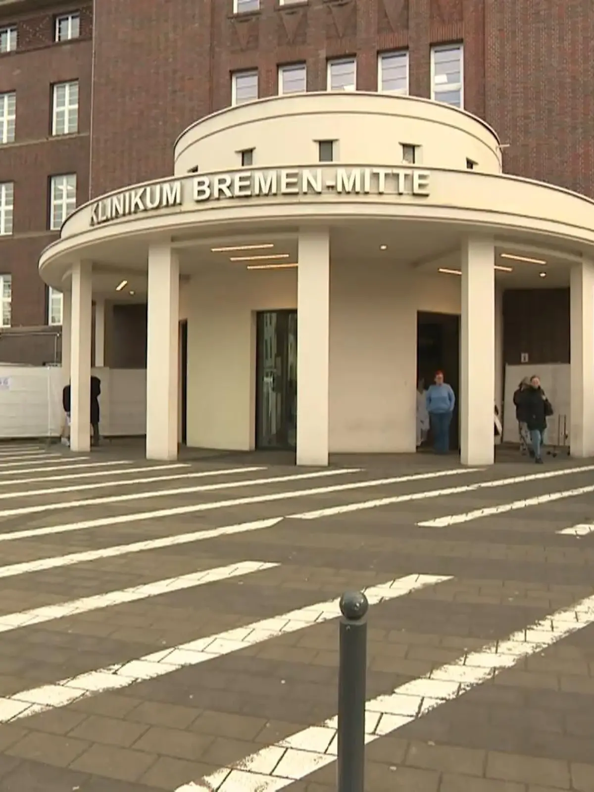 Bild zu: "Falsche Brustkrebs-Behandlungen für 34 Patientinnen"