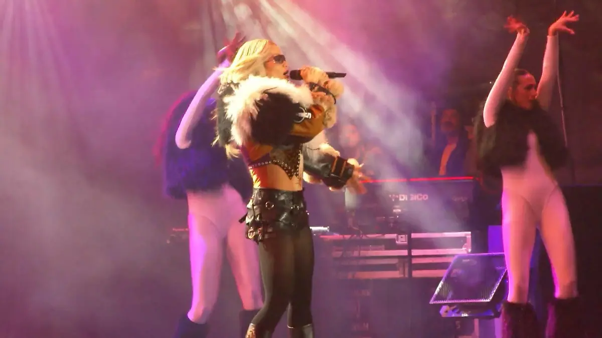 Rita Ora und Isi Glück am Eröffnungswochenende in Ischgl Ischgl Après-Ski