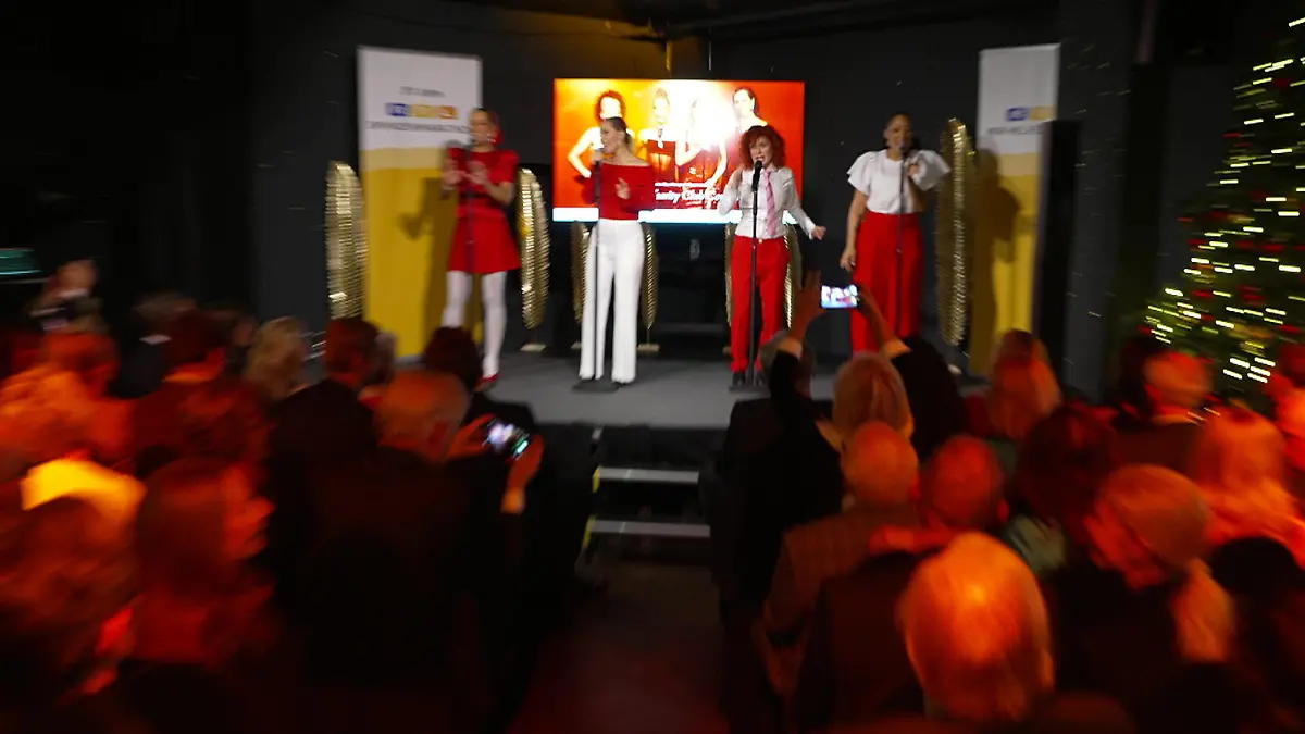 Christmas Charity Club Concert 5.0 238.500 Euro gegen Kinderarmut