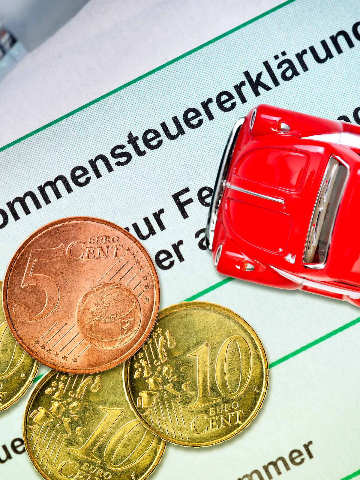 Die Pendlerpauschale steigt zum Jahreswechsel auf einheitlich 38 Cent pro Kilometer.