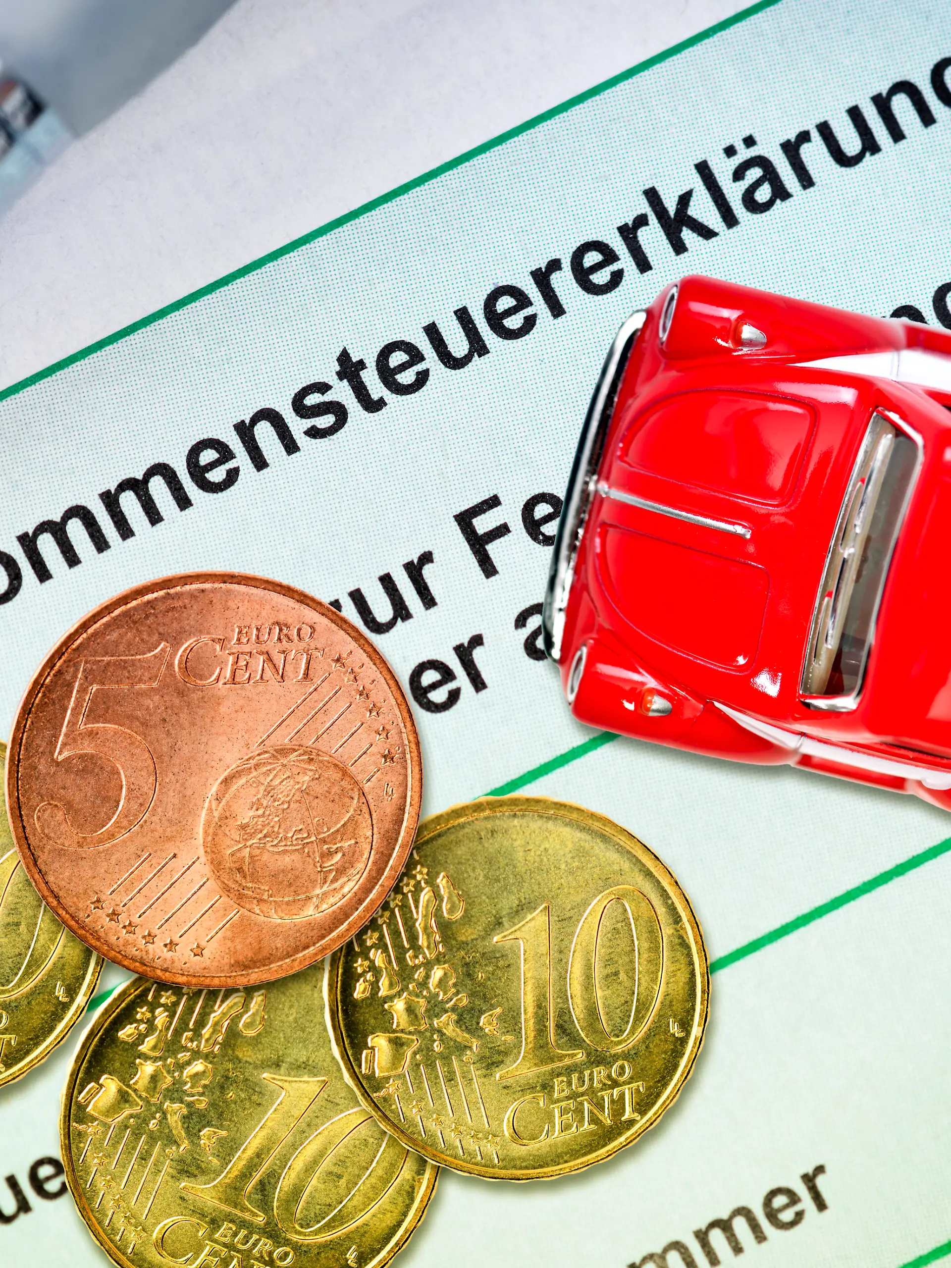 Die Pendlerpauschale steigt zum Jahreswechsel auf einheitlich 38 Cent pro Kilometer. 