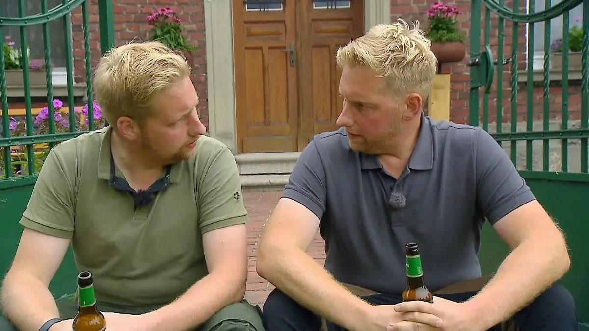 Daniel holt sich Rat bei Zwillingsbruder Stefan Die Entscheidung naht