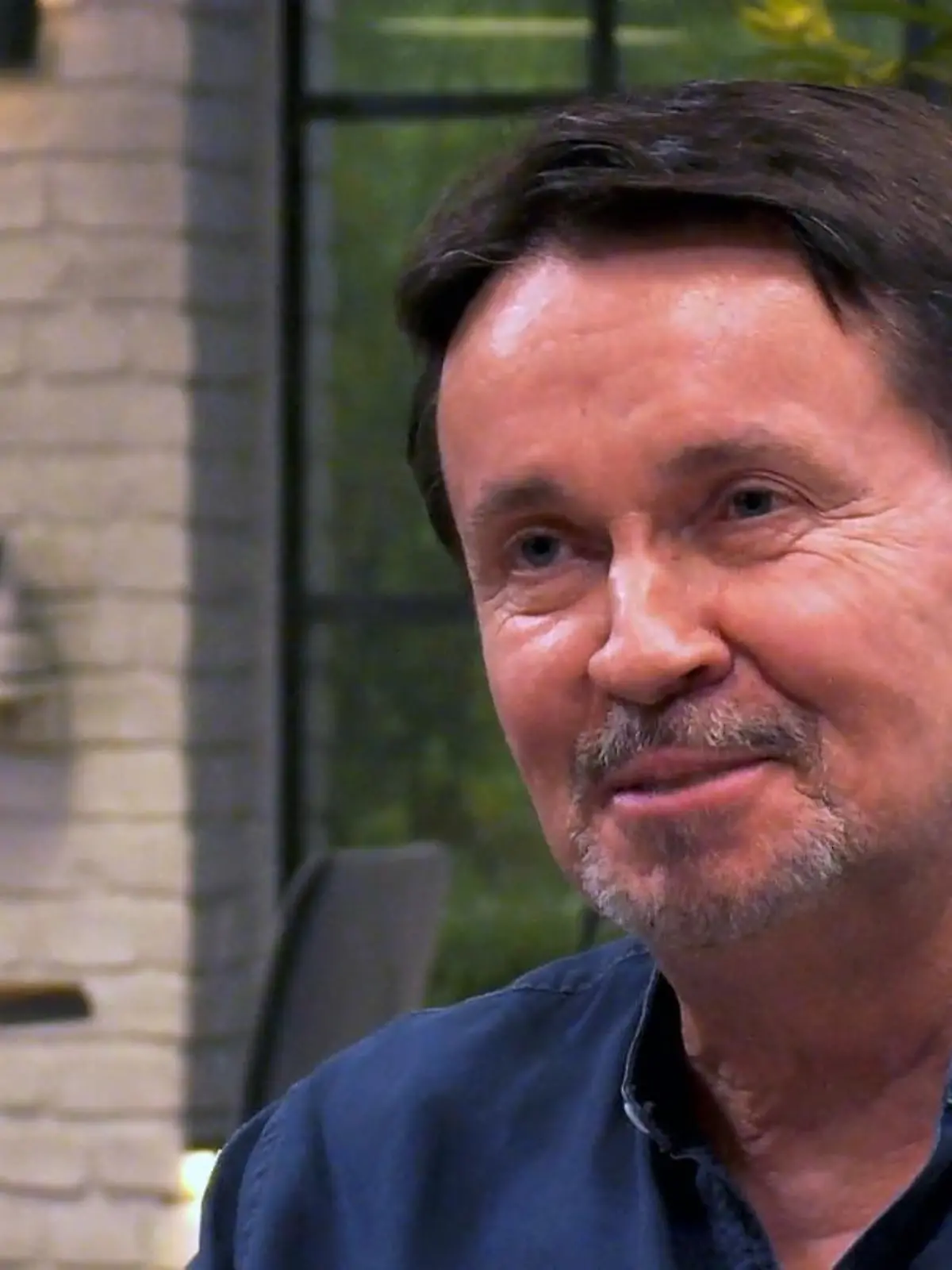 Bild zu: "Mit einem Gin macht Jens das Fliegen auch nichts"