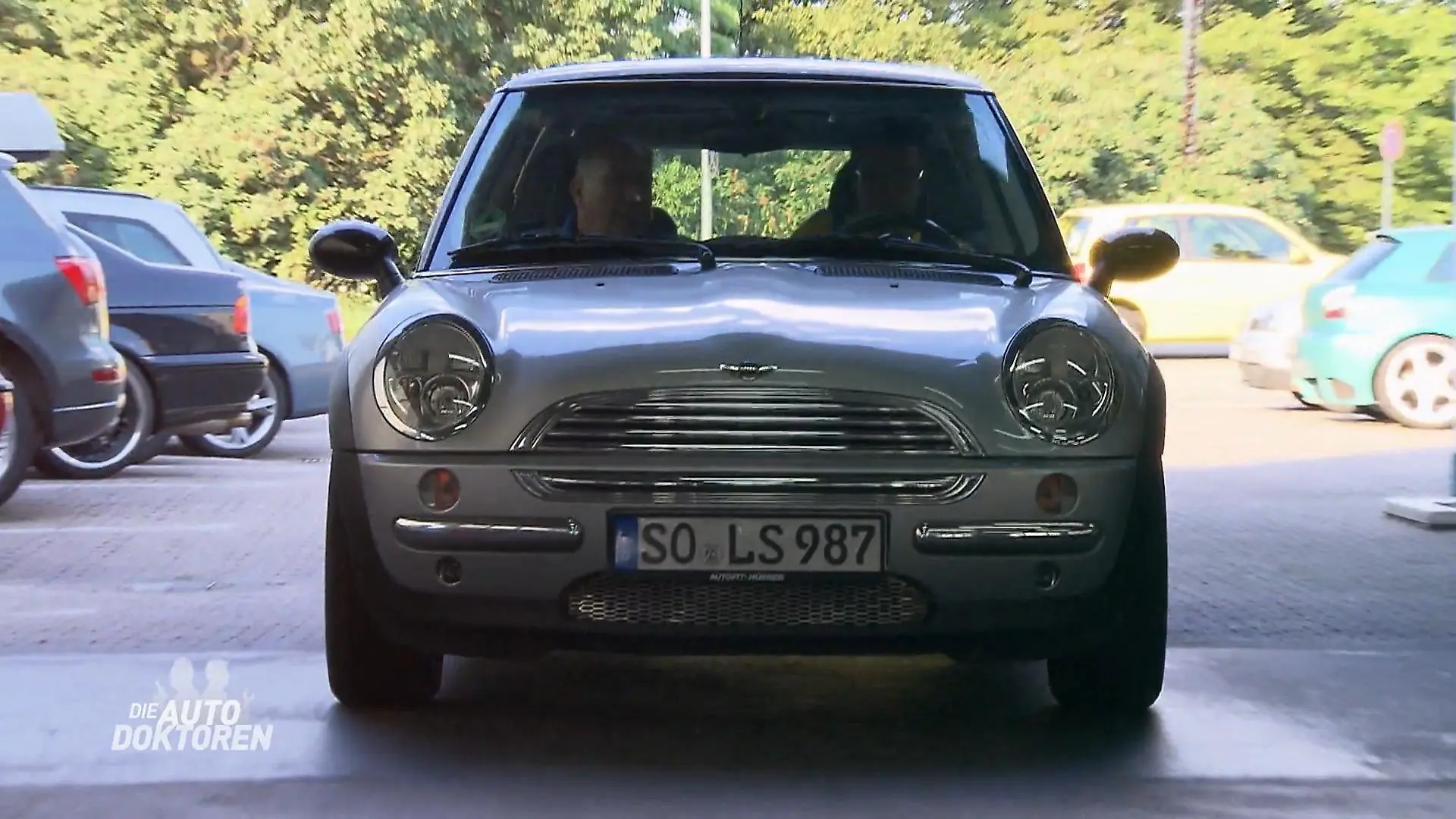 Dieses Auto ist lebensgefährlich Ein Mini gibt Gas