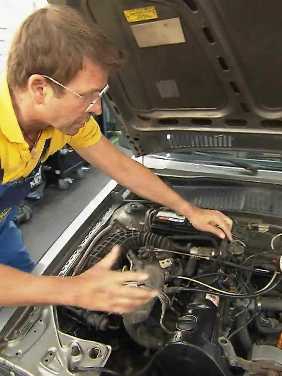 Bild zu: "Klassiker Audi 80 GTE springt nicht an"