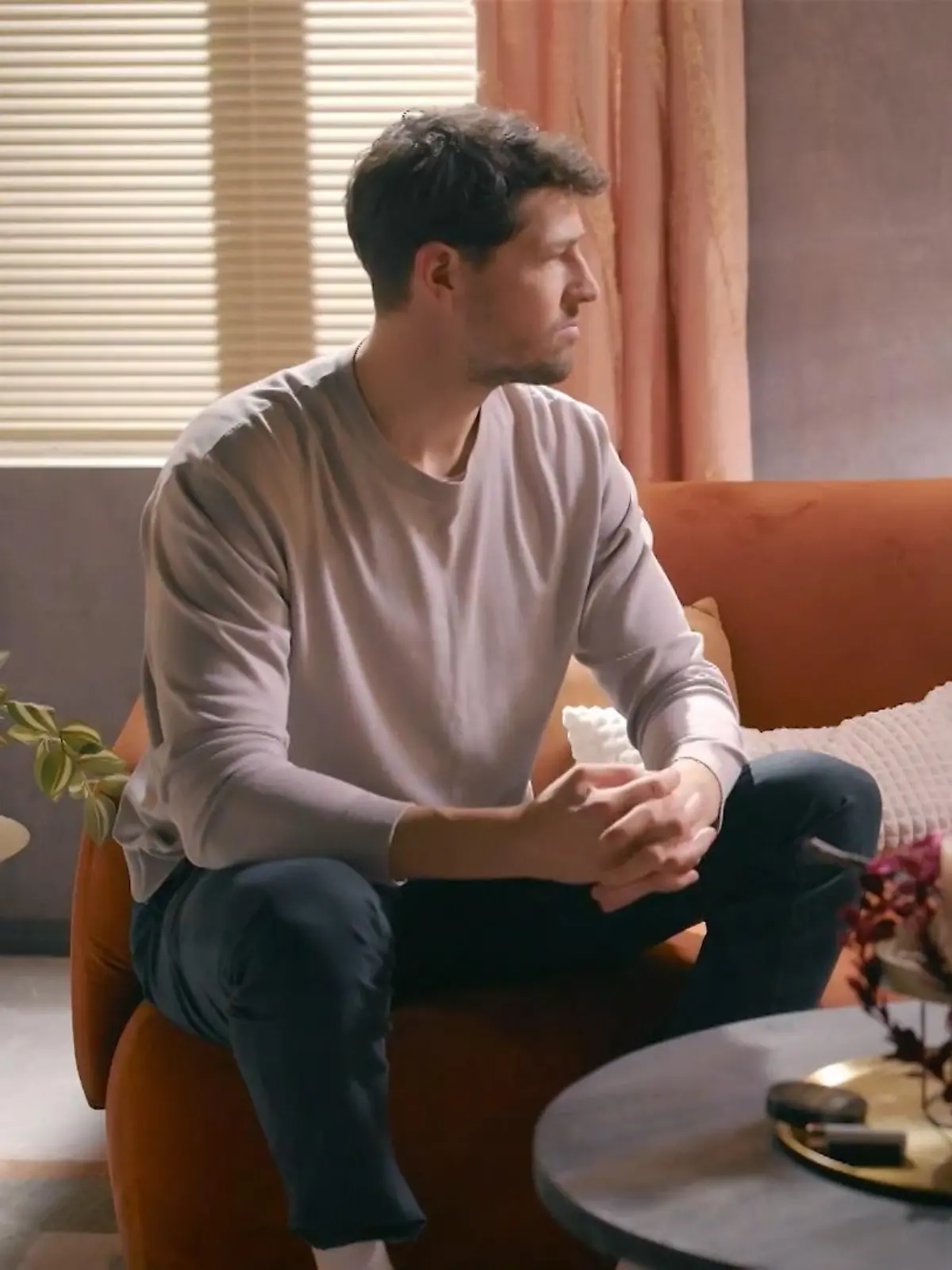 AWZ: Jan bekommt Besuch von seinem Zwillingsbruder Mika