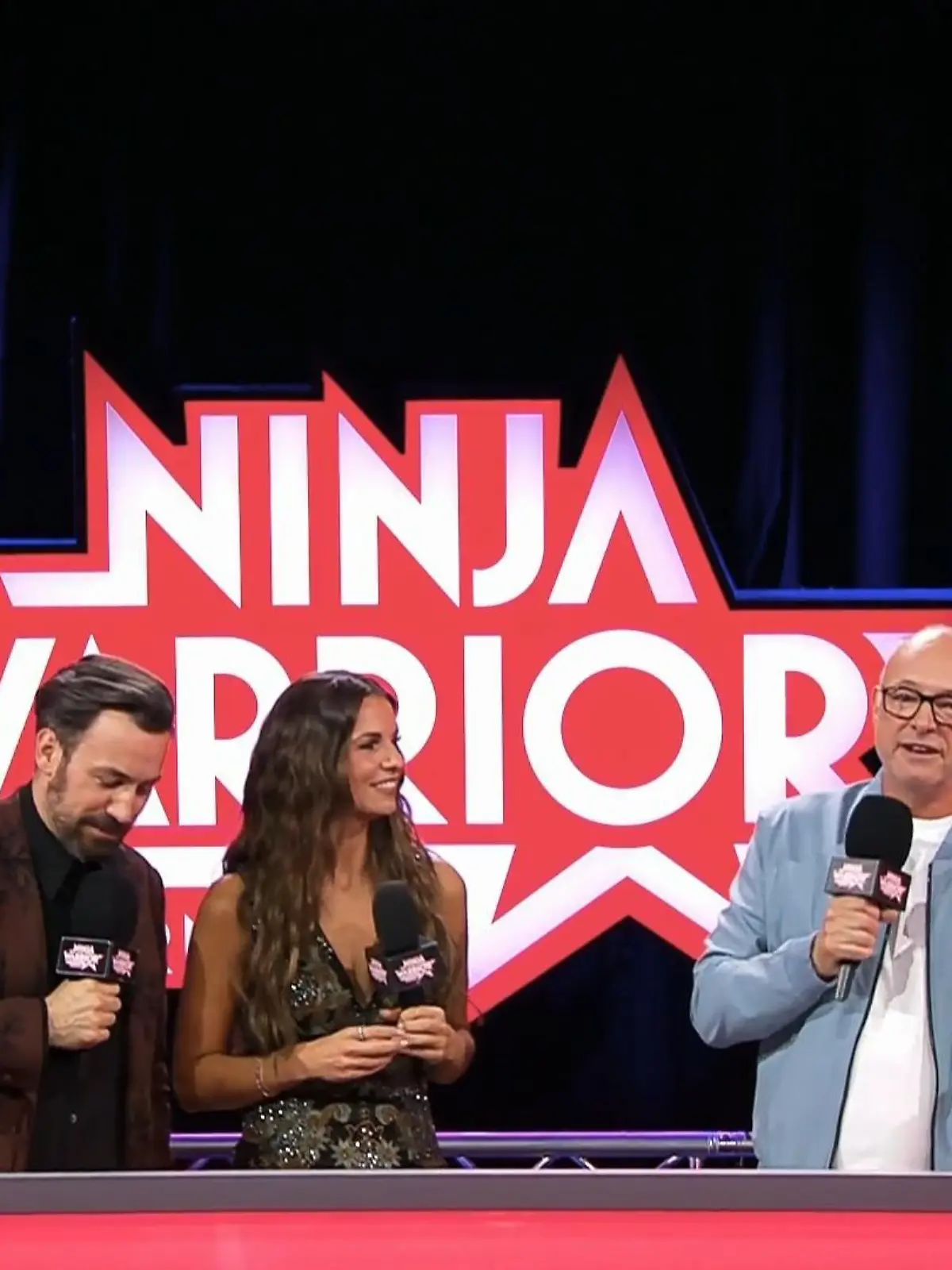 Bild zu: "Plötzlich bricht Jan Köppen in Tränen aus – WEGEN Frank „Buschi” Buschmann"