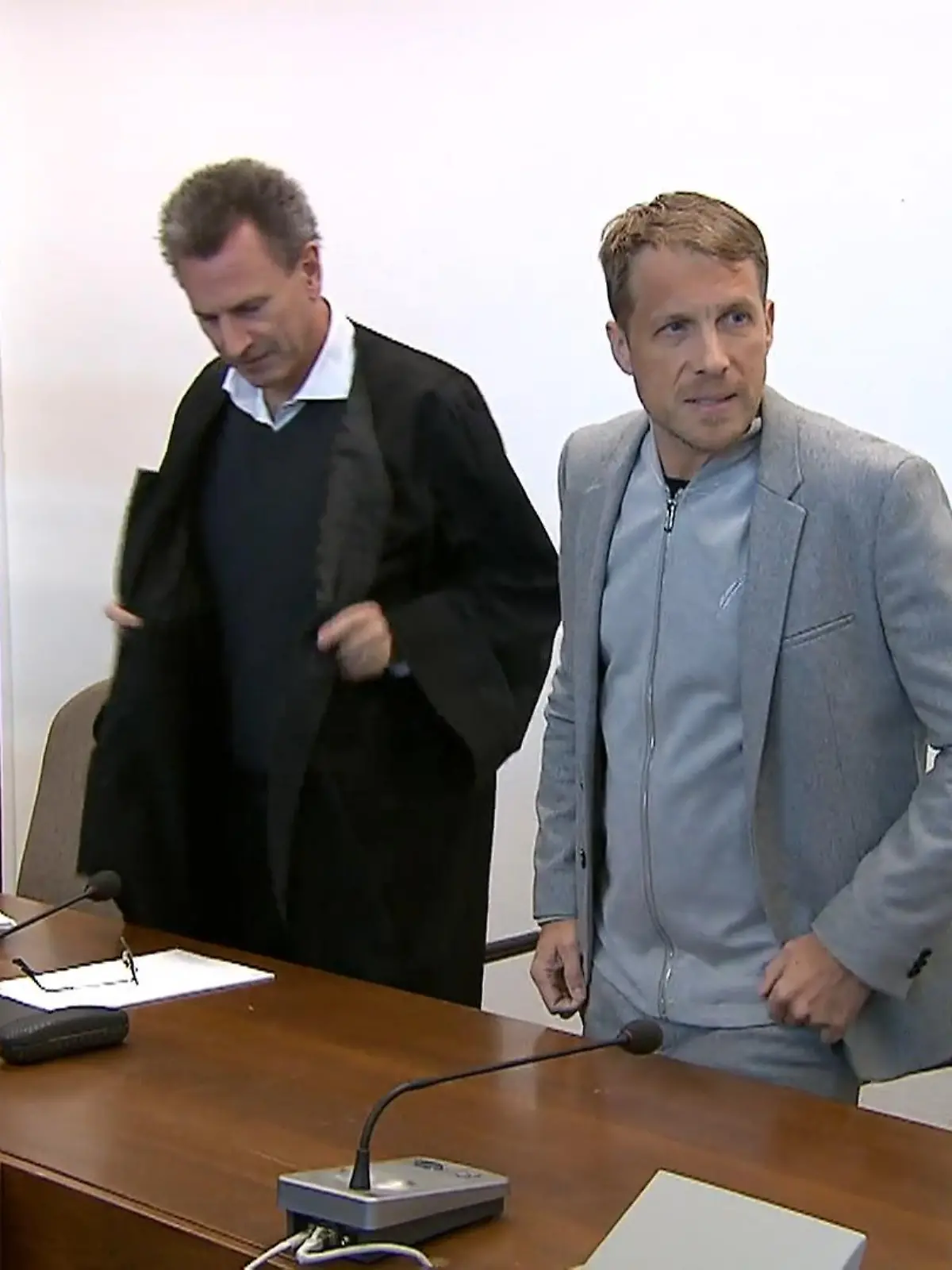 Bild zu: "Prozess gegen Pocher"