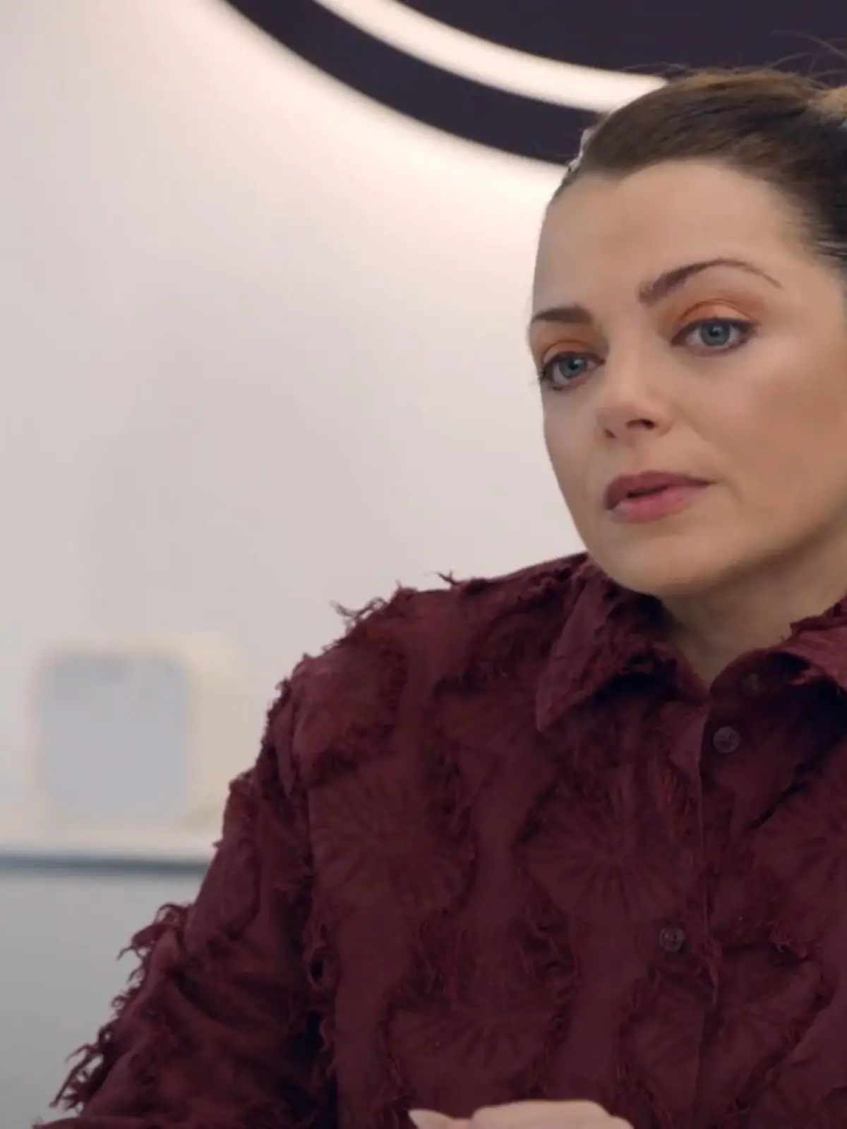 Emily weiß nicht, ob sie Tobias noch vertrauen kann.