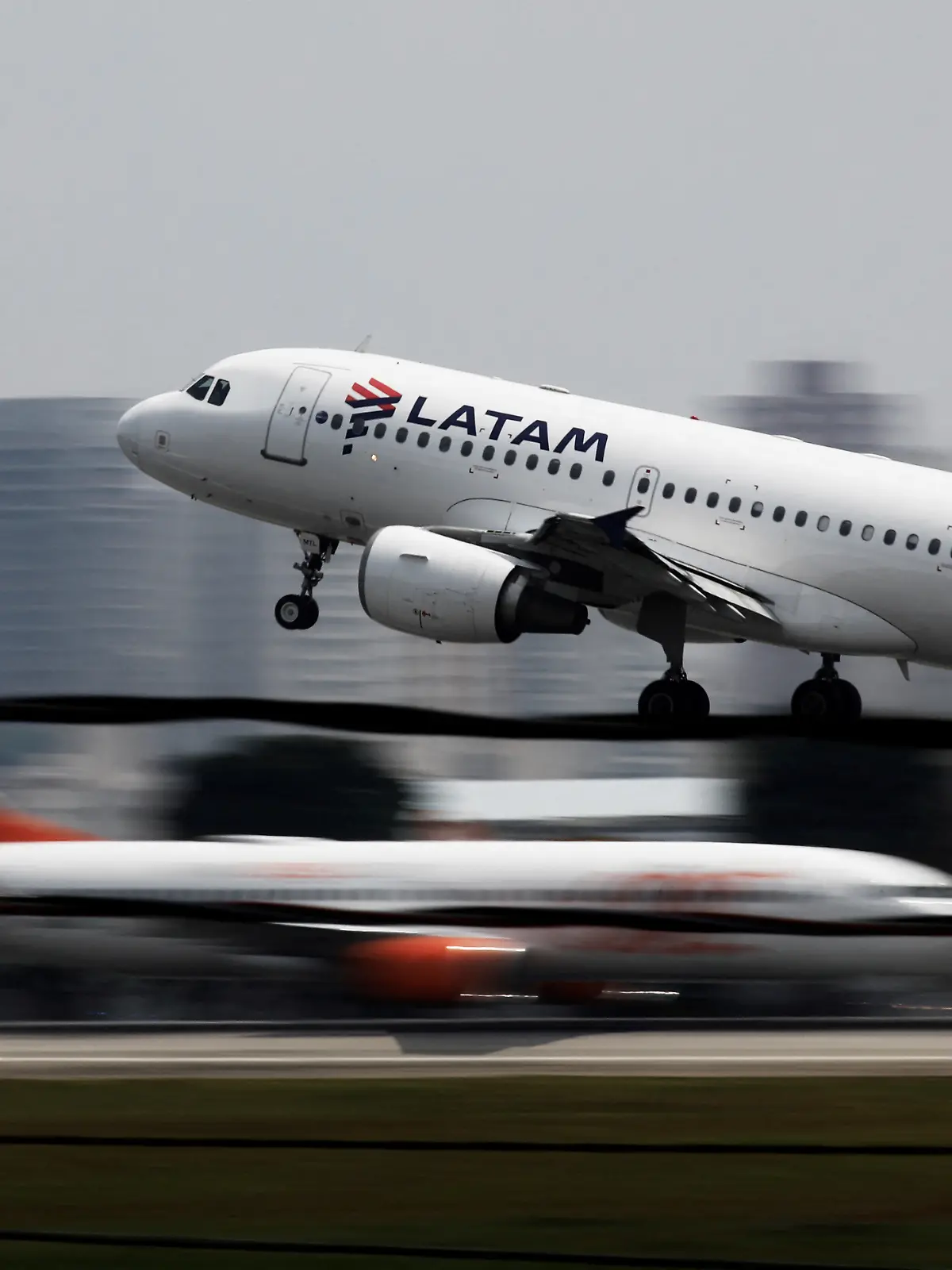 Beim Beladen des Flugzeugs brach plötzlich ein Brand aus (Symbolbild).