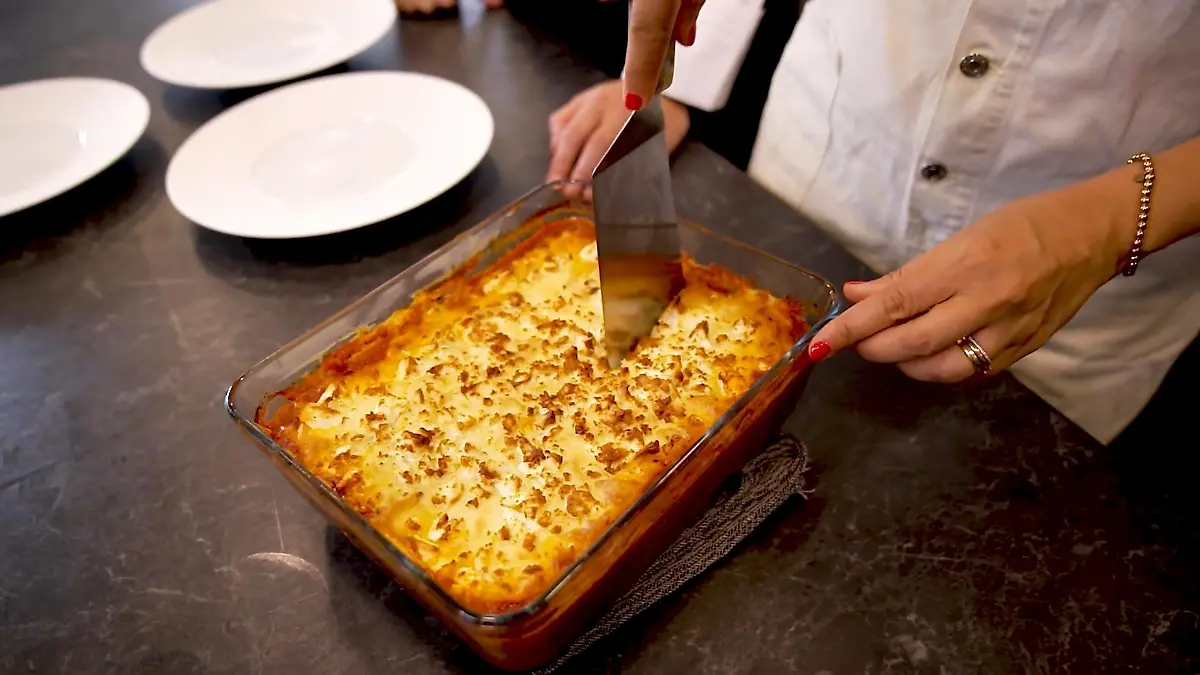 Diese cremige Moussaka hat das gewisse Etwas Griechischer Klassiker mit Geheimzutat
