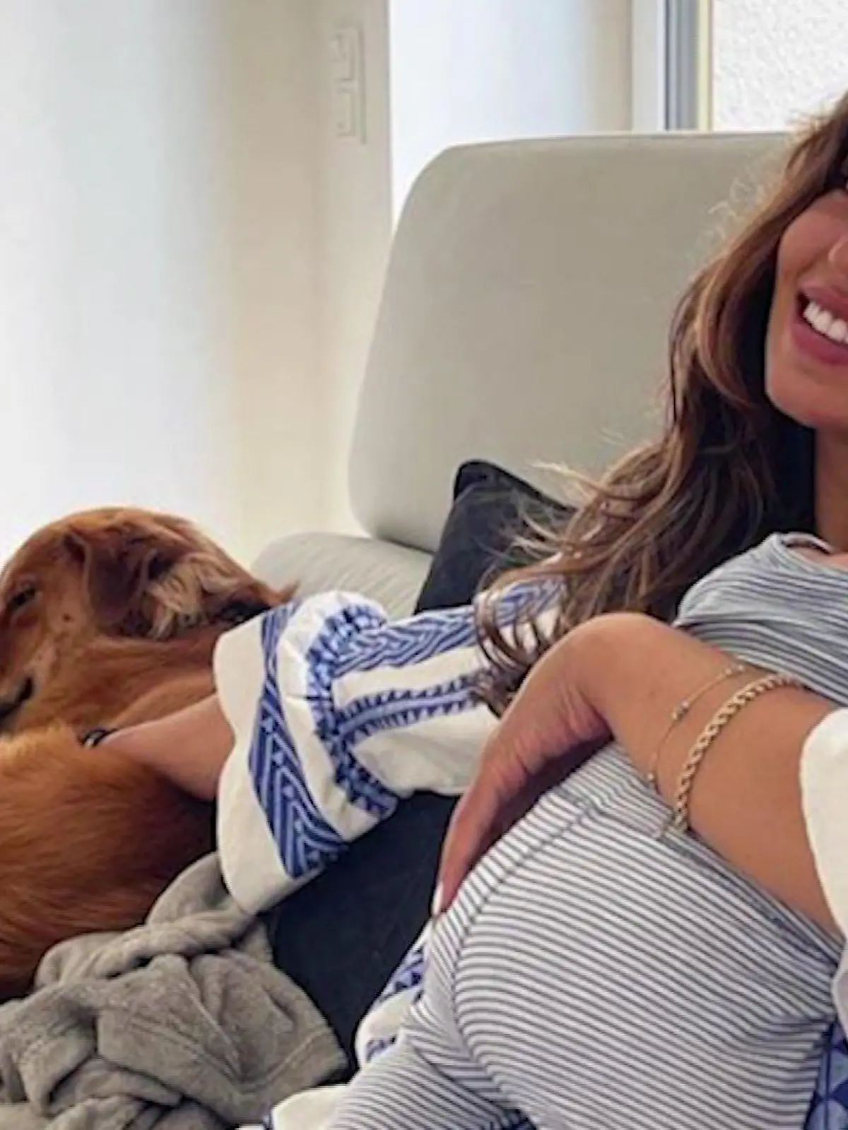 Neu-Mama Eva Benetatou mit Baby überlastet: Hündin Sheikha muss zu ihrem Vater