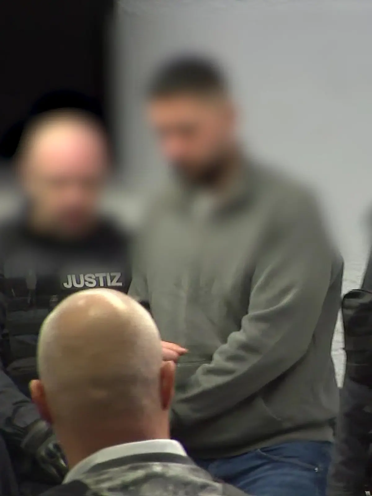 Die Brüder Gürkan und Ismail müssen sich vor dem Landgericht Stuttgart wegen Mordes verantworten.