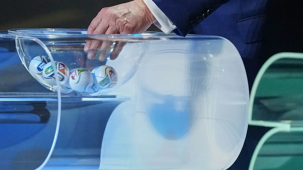 Deutschland-spielt-bei-der-Fu-ball-WM-gegen-Ecuador