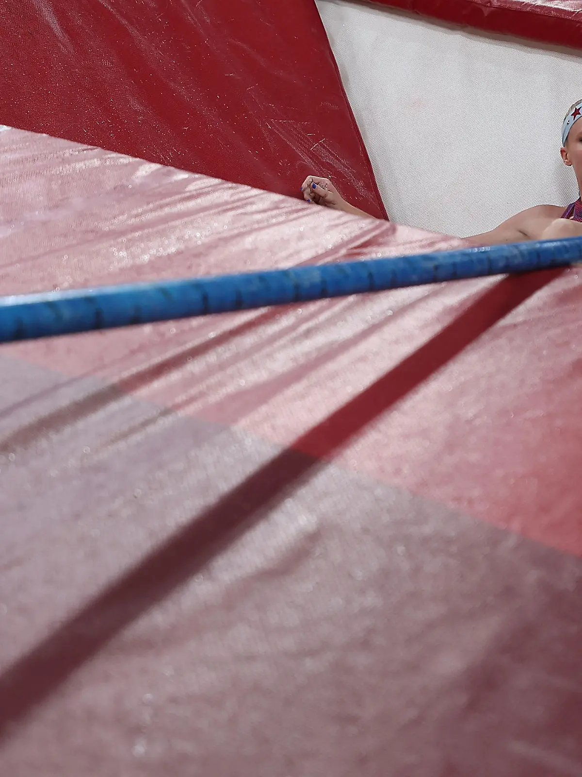 02.08.2021, Japan, Tokio: Leichtathletik: Olympia, Stabhochsprung, Qualifikation, Frauen, im Olympiastadion. Sandi Morris aus den USA in Aktion. Foto: Li Ming/XinHua/dpa +++ dpa-Bildfunk +++
