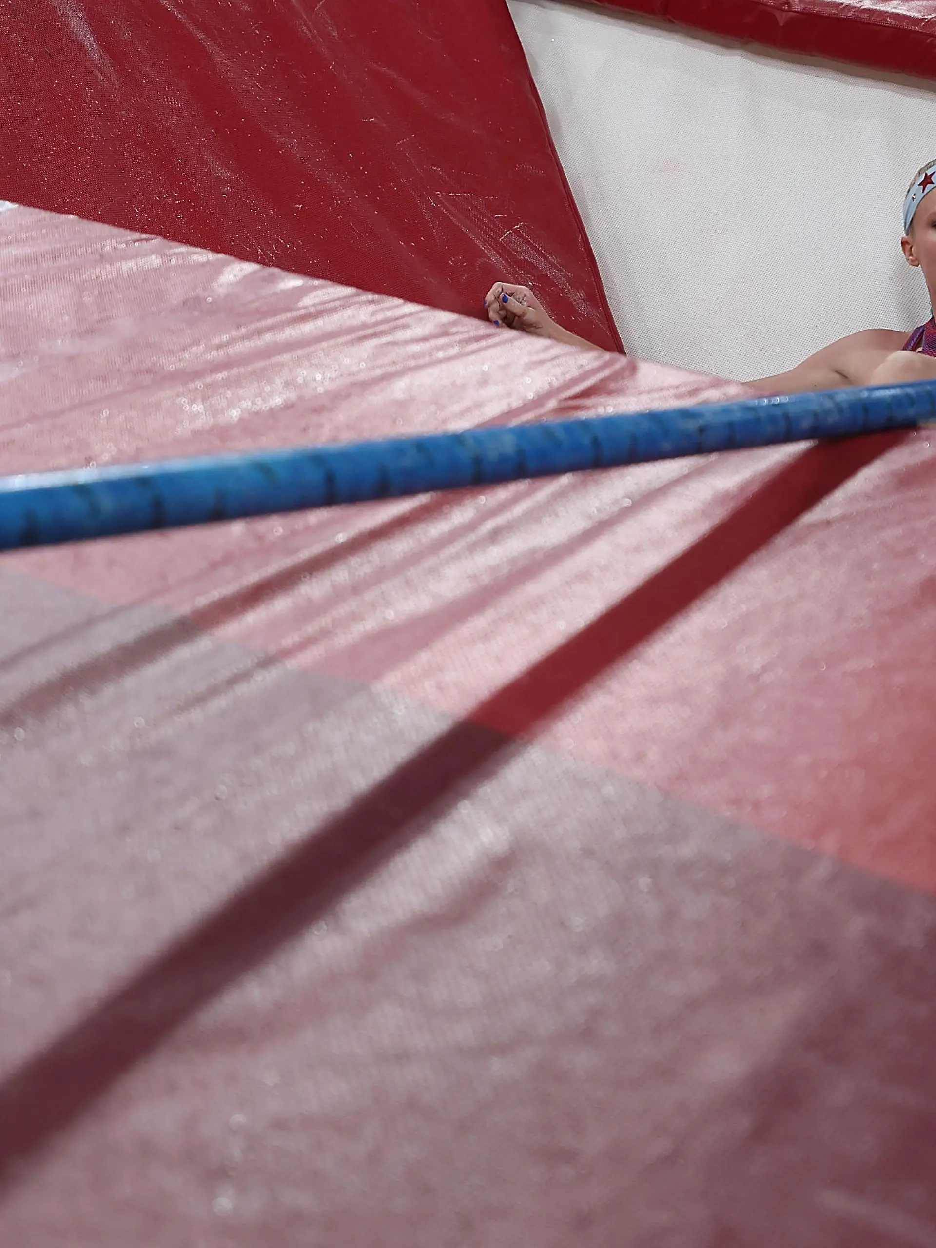 02.08.2021, Japan, Tokio: Leichtathletik: Olympia, Stabhochsprung, Qualifikation, Frauen, im Olympiastadion. Sandi Morris aus den USA in Aktion. Foto: Li Ming/XinHua/dpa +++ dpa-Bildfunk +++