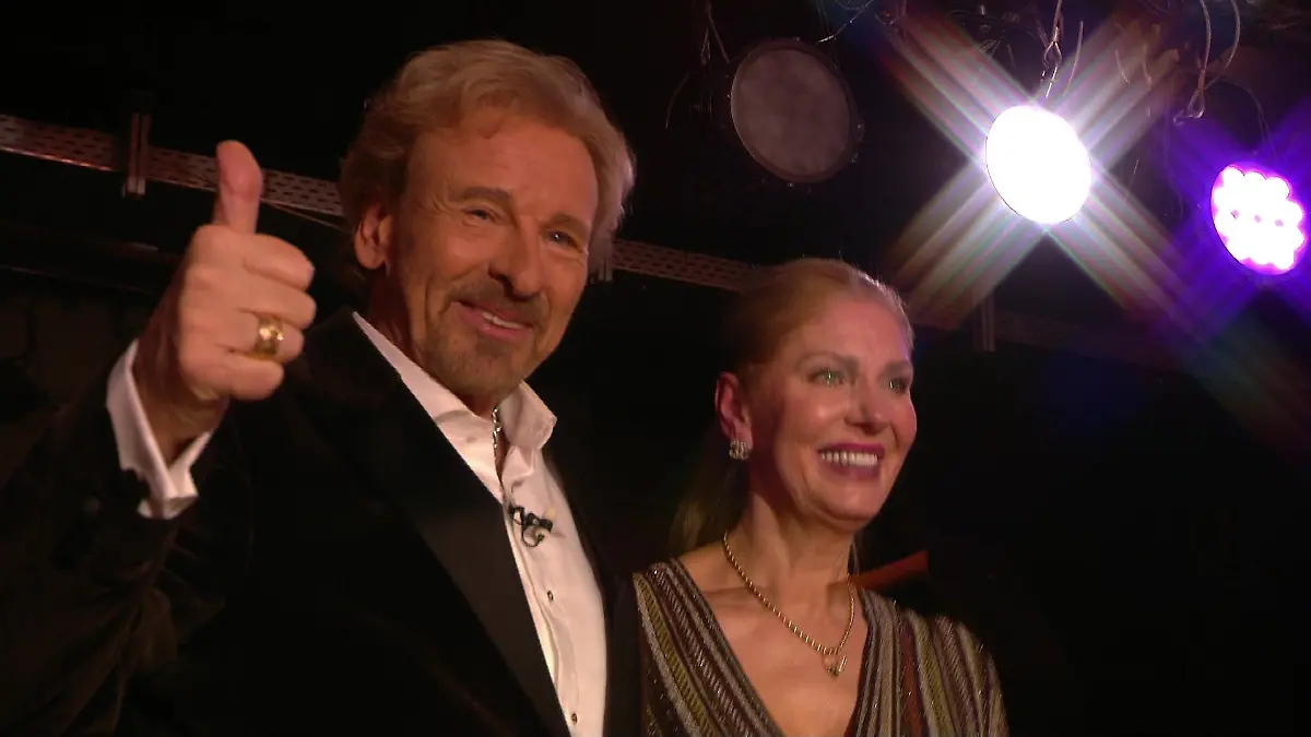 Thomas Gottschalk genießt die letzten Sekunden mit Ehefrau Karina.