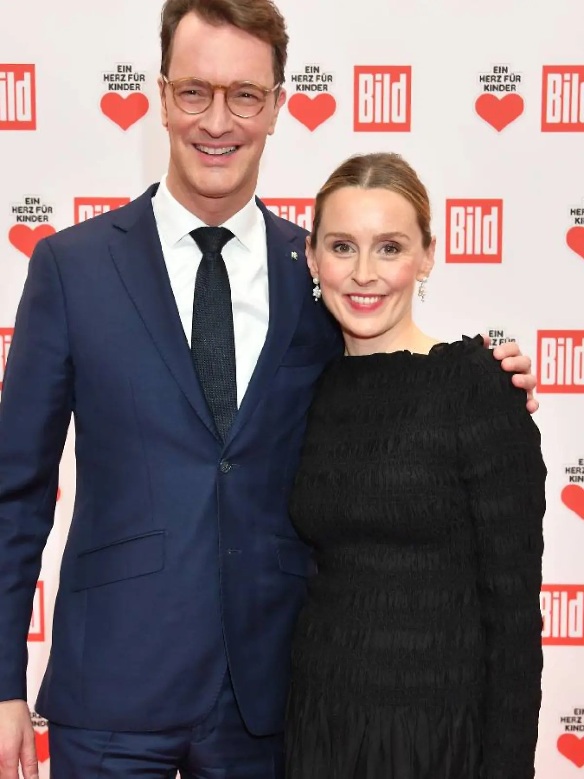 Hendrik und Katharina Wüst meistern ihren ersten Auftritt nach den Baby-News.