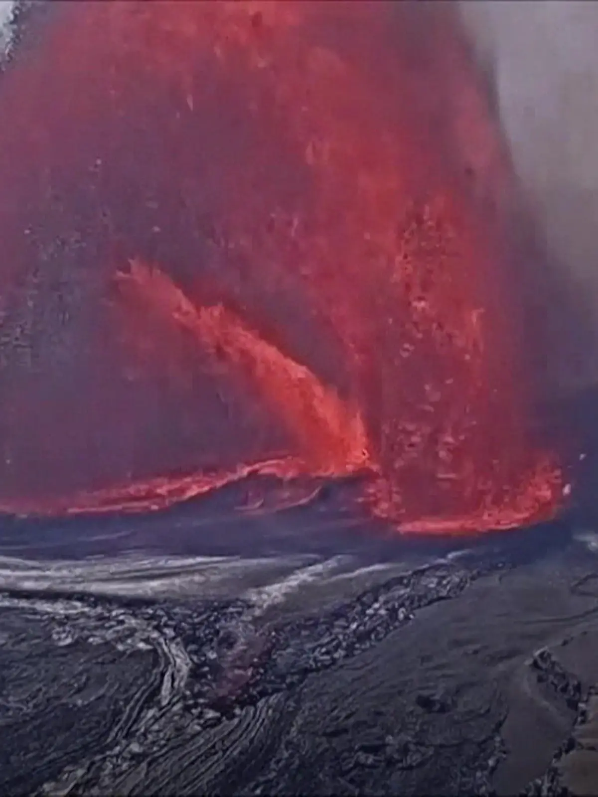 Bild zu: "Vulkan Kilauea auf Hawaii bricht schon wieder aus"