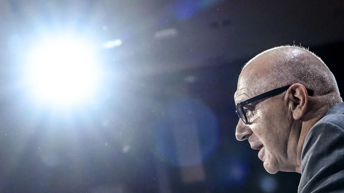 DFB-Präsident Bernd Neuendorf will nicht über die US-Politik reden