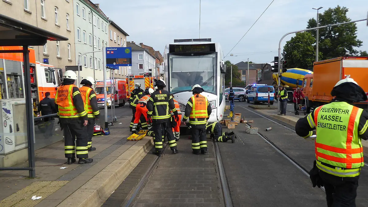 Tram Kassel überrollt Frau