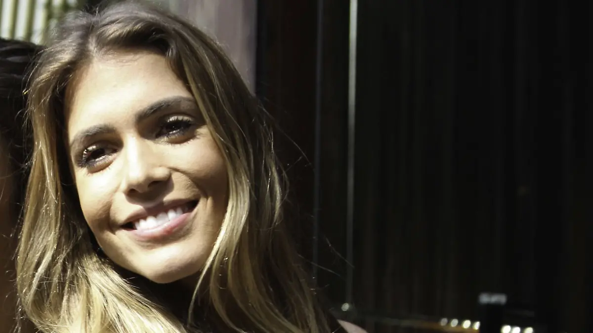 Branca and Bia Feres at the Animale brand parade during SPFW N 44 held at the Animale store in São Paulo.