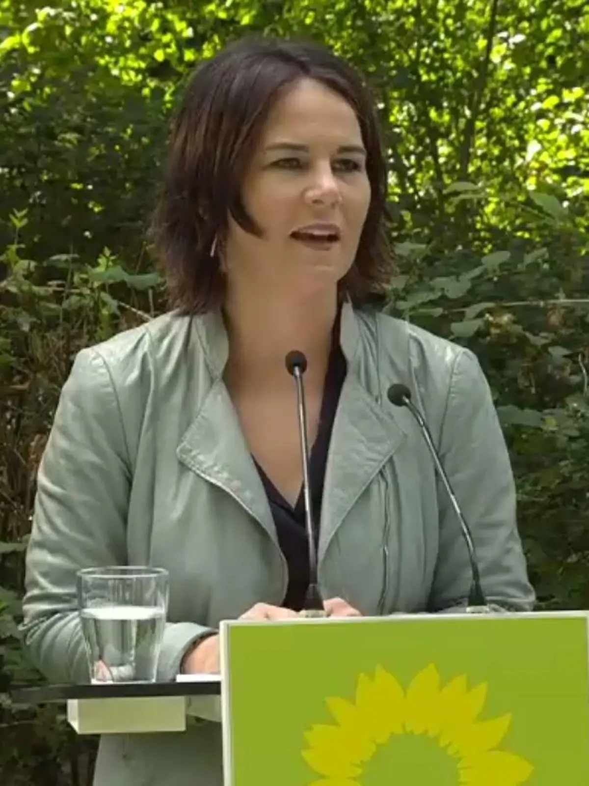 Annalena Baerbock bei der Vorstellung des "Klimaschutz-Sofortprogramms" der Grünen