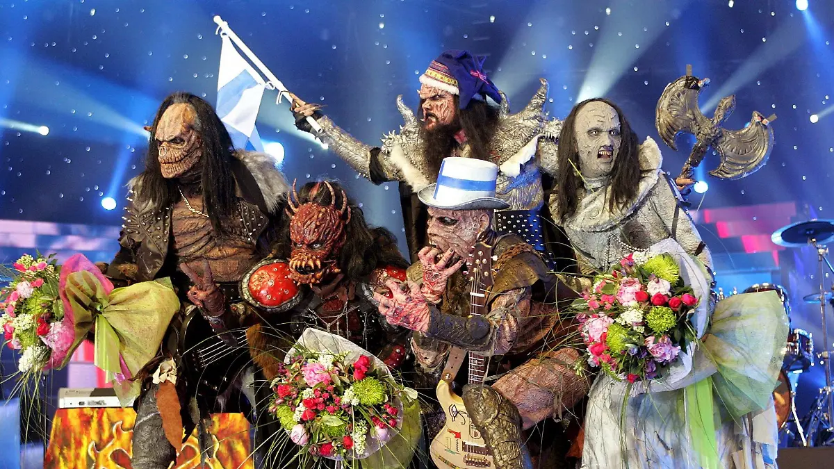 Band Lordi from Finland celebrates their victory in the Eurovision Song Contest at the OAKA's Olympic Indoor Hall in Athens, Saturday 20 May 2006. EPA/ORESTIS PANAGIOTOU +++(c) dpa - Bildfunk+++