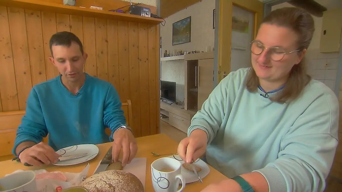 Bei Bauer Michael stellt sich die Frage: Gnörzl oder Randl? Wie heißt das Endstück vom Brot?