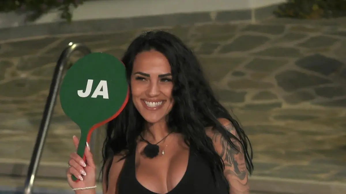 -Make-Love-Fake-Love-Elena-Miras-legt-Sex-Beichte-hin