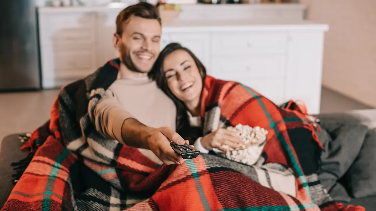 Die besten Filme und Serien: RTL+ liefert die besten Inhalte, um ganz gemütlich ins neue Jahr 2026 zu starten.