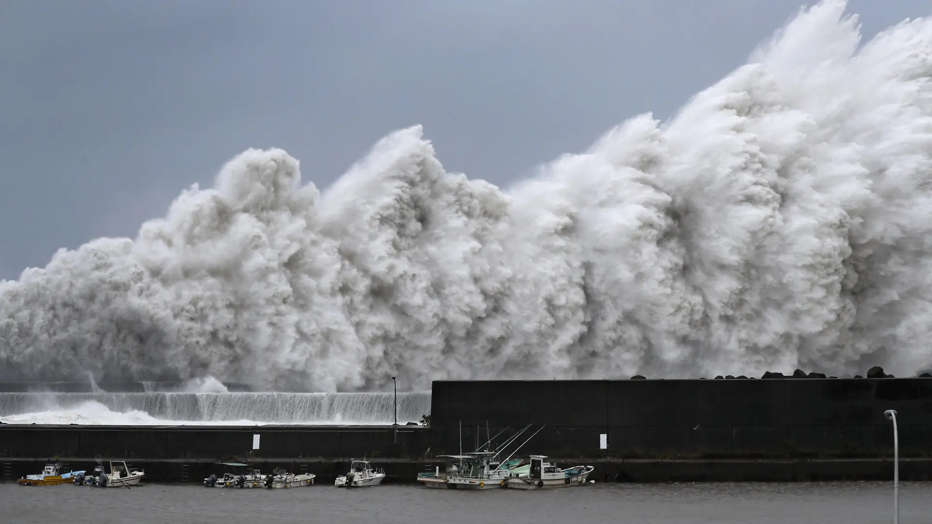 Japan bereitet sich auf einen Taifun vor. (Symbolbild)
