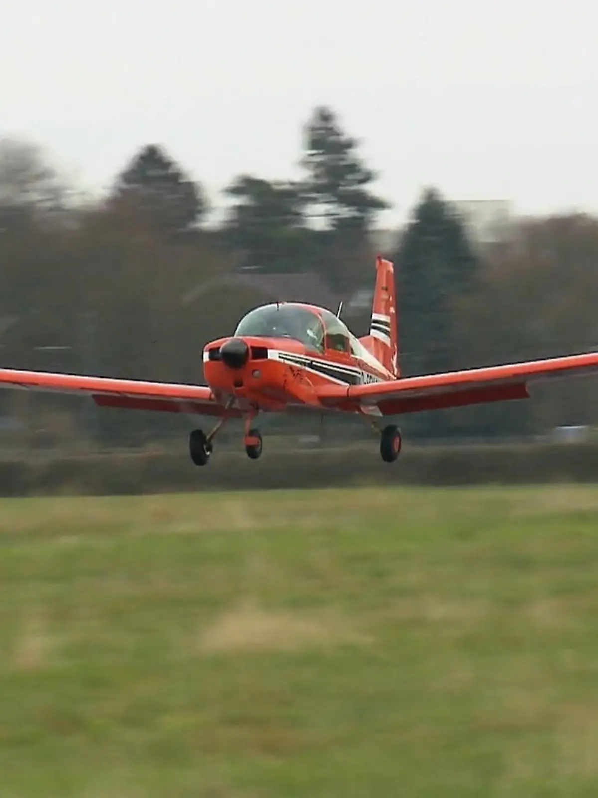 Bild zu: "Rundflug sorgt bei Kindern für Staunen"