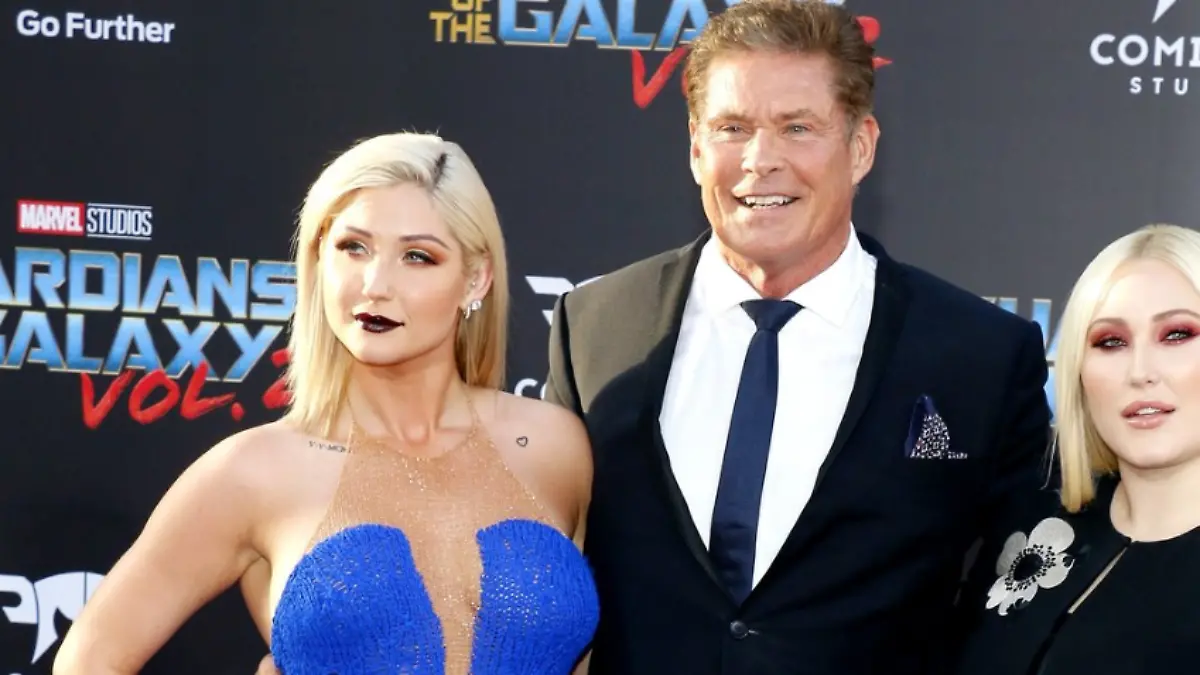 Taylor-Ann ist die älteste Tochter von David Hasselhoff. Sie stammt aus seiner gescheiterten Ehe mit Schauspielerin Pamela Bach, die im März 2025 gestorben ist.