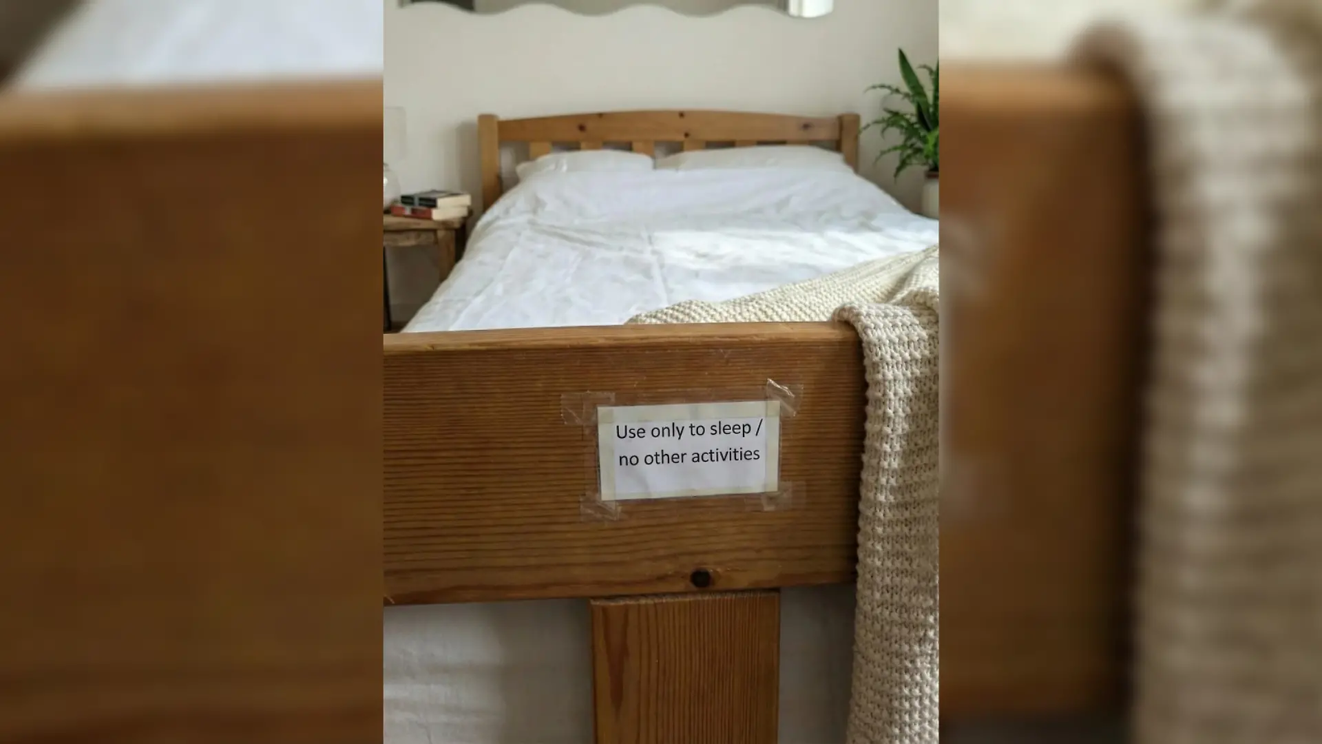 Der Gast schreibt unter dem Foto: „Bin mit meiner Frau hierher gekommen. Na ja.“
