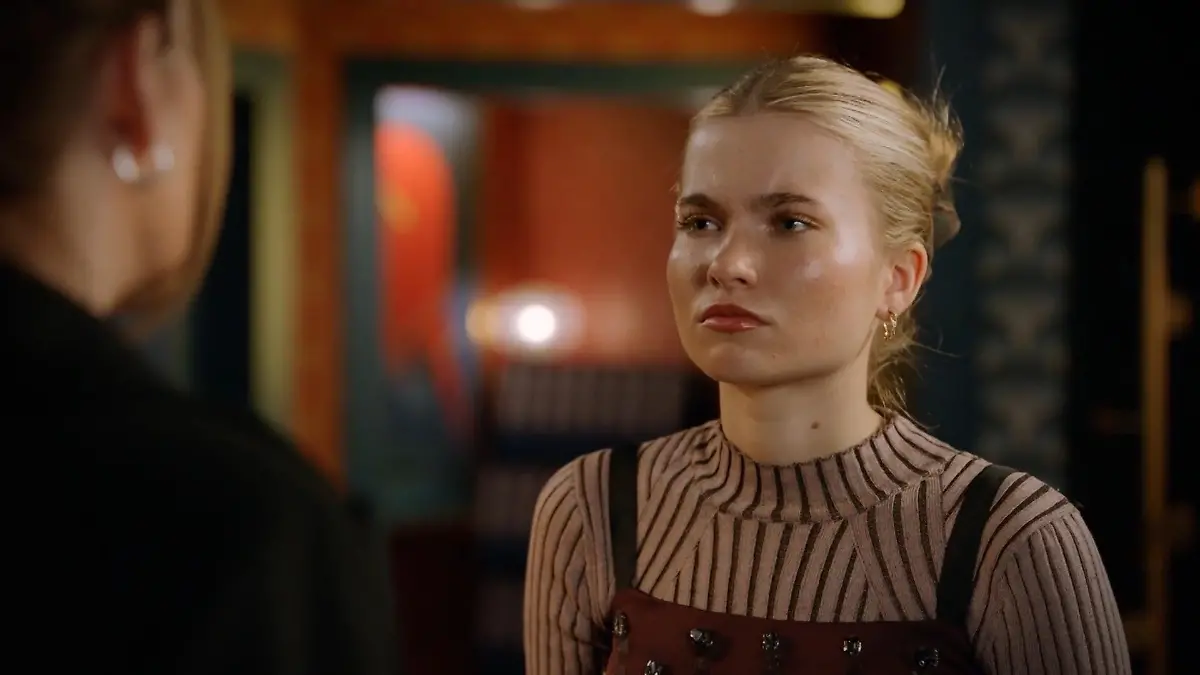 GZSZ-Folge 8423 vom 10. Dezember 2025 auf RTL+: Steht Johanna zu ihrem  Fehler?