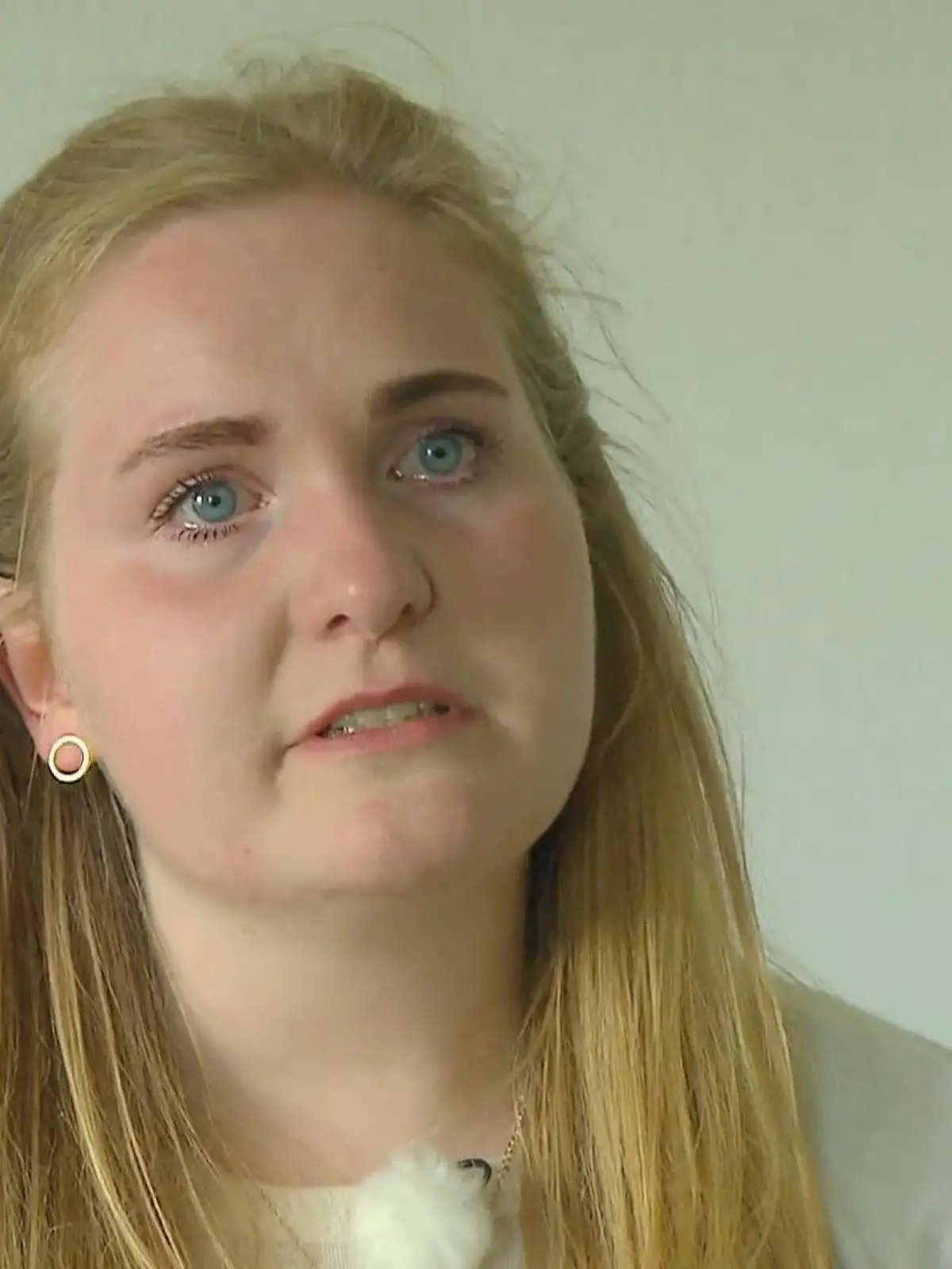 Bild zu: "Emely muss traurig abreisen"