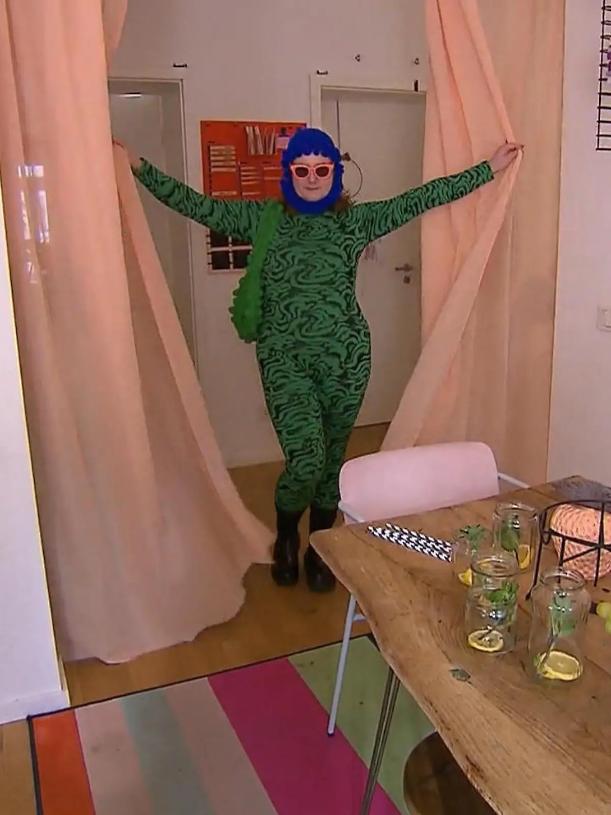 Bild zu: "Priska hat von Guido eine Wildcard bekommen"