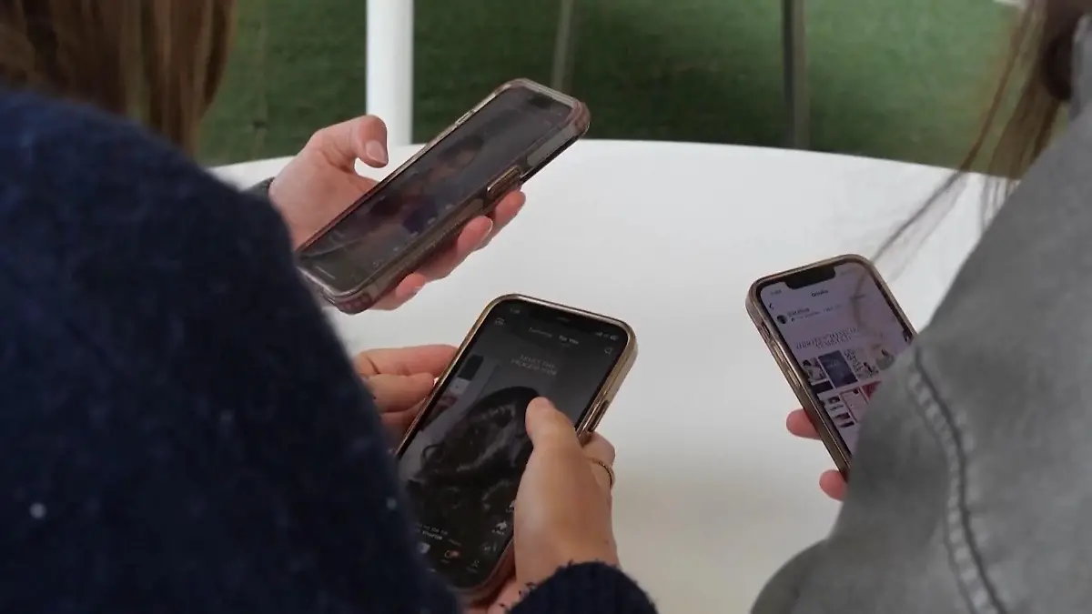 Land verhängt Social-Media-Verbot für Kinder und Jugendliche Drastischer Schritt