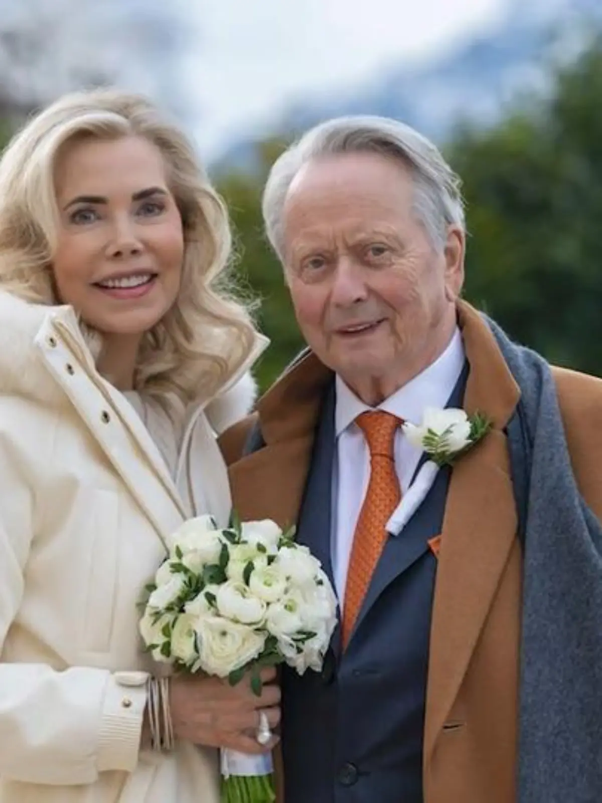 Bild zu: "Erst Prinzessin, dann Fürstin, jetzt ist sie die neue Frau Porsche"