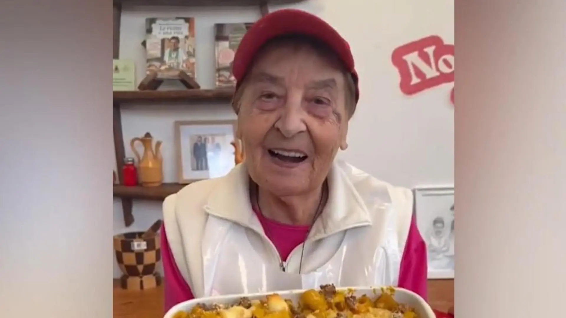Internet-Star mit 84! Dieser Oma folgen Millionen Italiens TikTok-Creatorin des Jahres