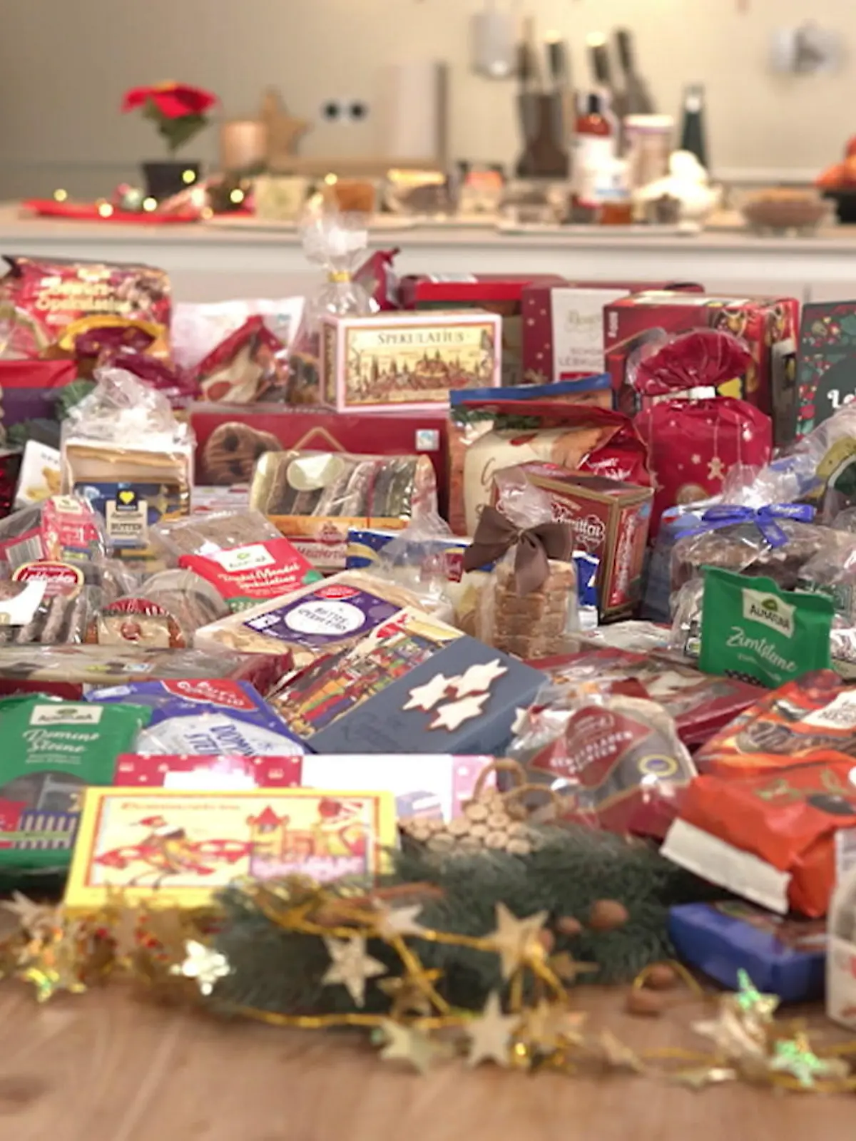 Bild zu: "Die bittere Wahrheit hinter süßen Weihnachten: Warum Lebkuchen & Co. so teuer sind"