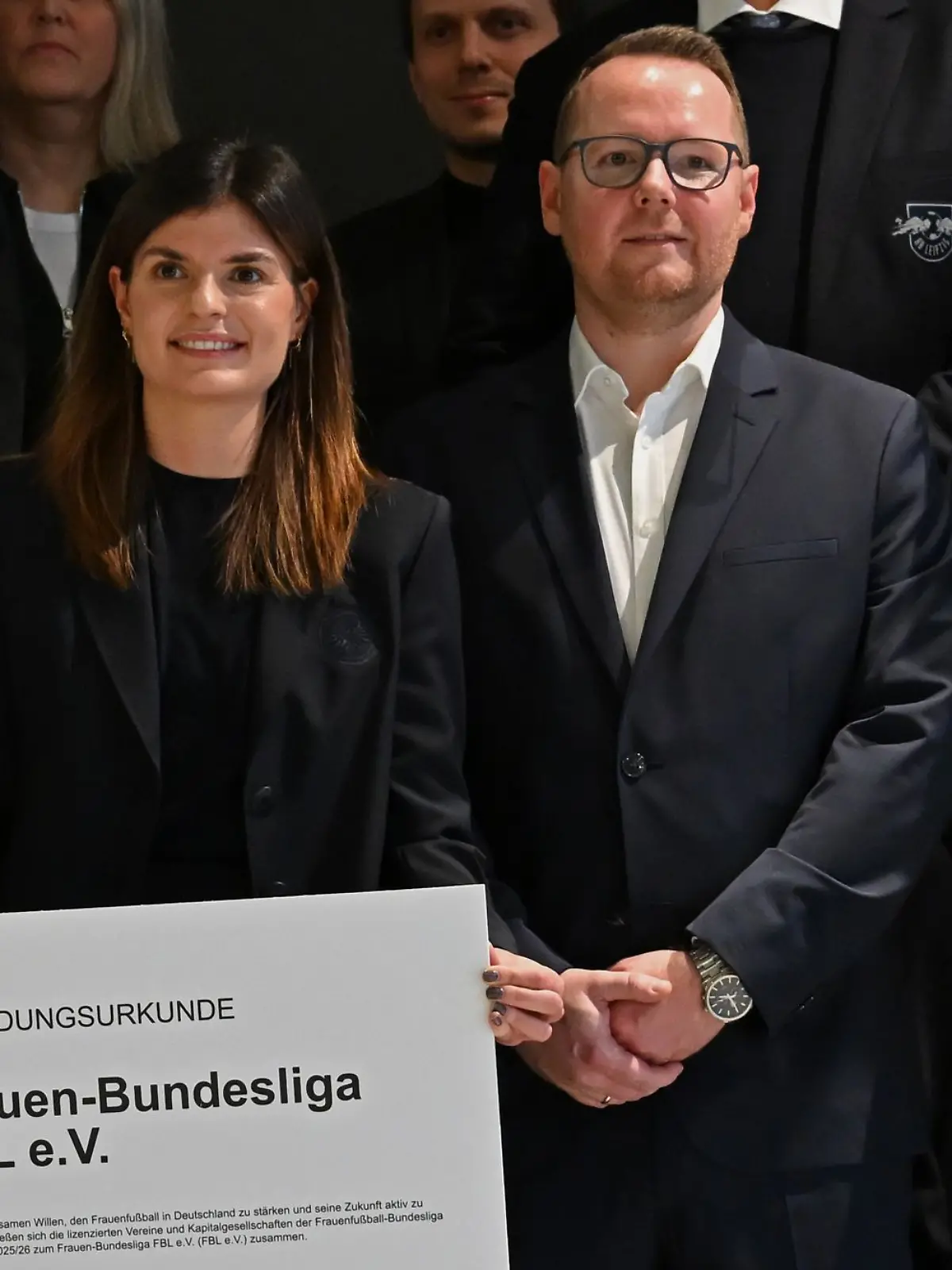 Bild zu: "Ligaverband gegründet: Frauen-Clubs machen DFB weiter Druck"