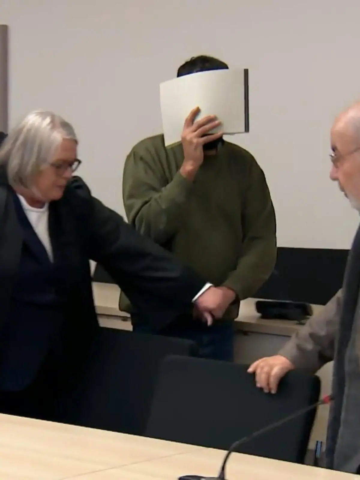 Bild zu: "Lebenslange Haft für Shadi A. nach Amoklauf in Essen"