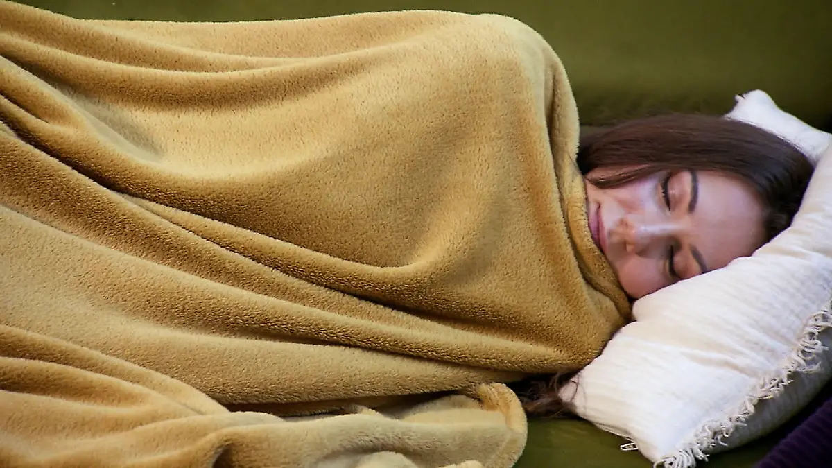 Sie leidet unter Schlafstörungen und Blähbauch – dann bekommt sie DIESE Diagnose Viele Menschen sind betroffen