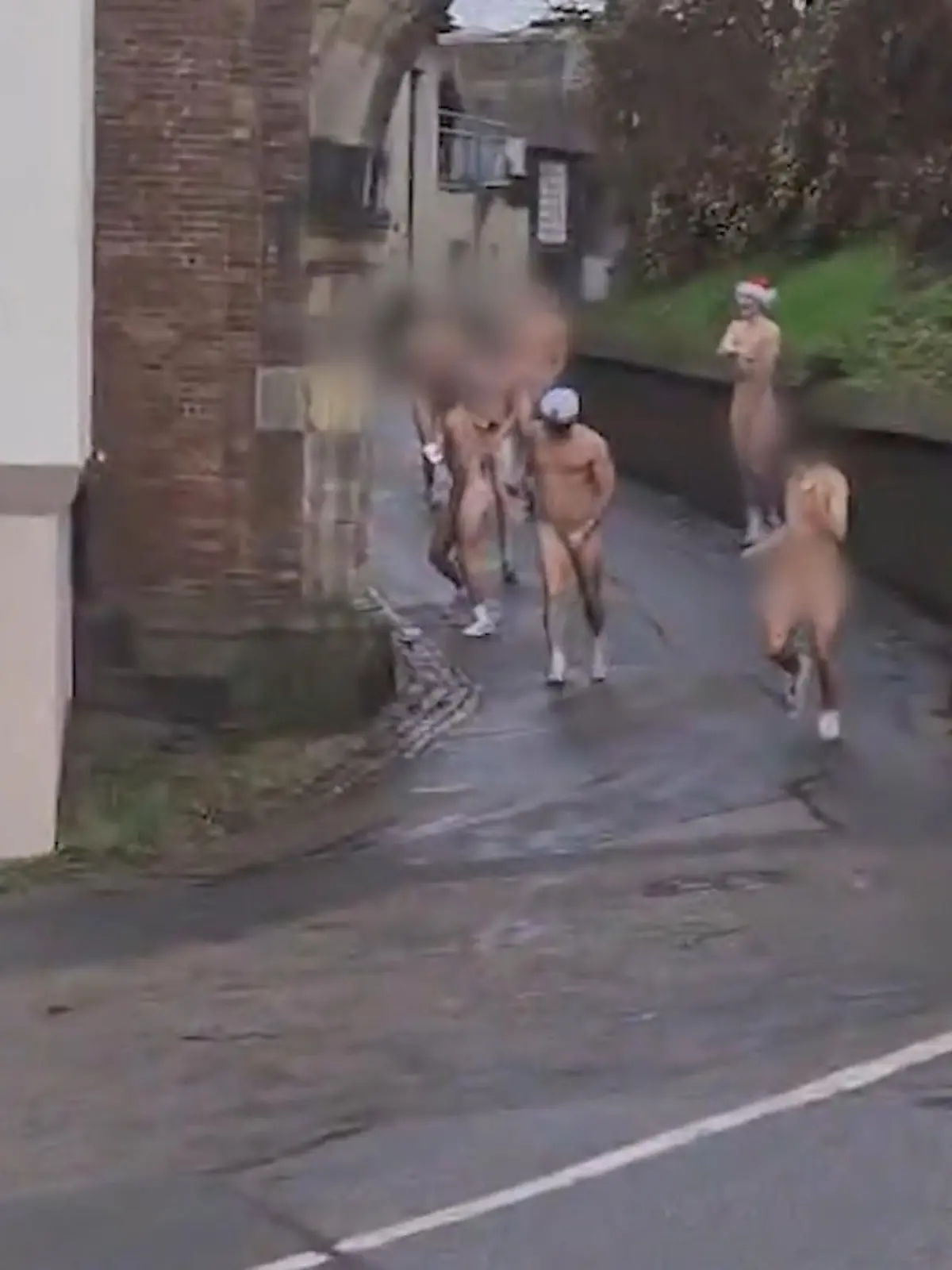 Bild zu: "Nackte rennen durch Kleve"