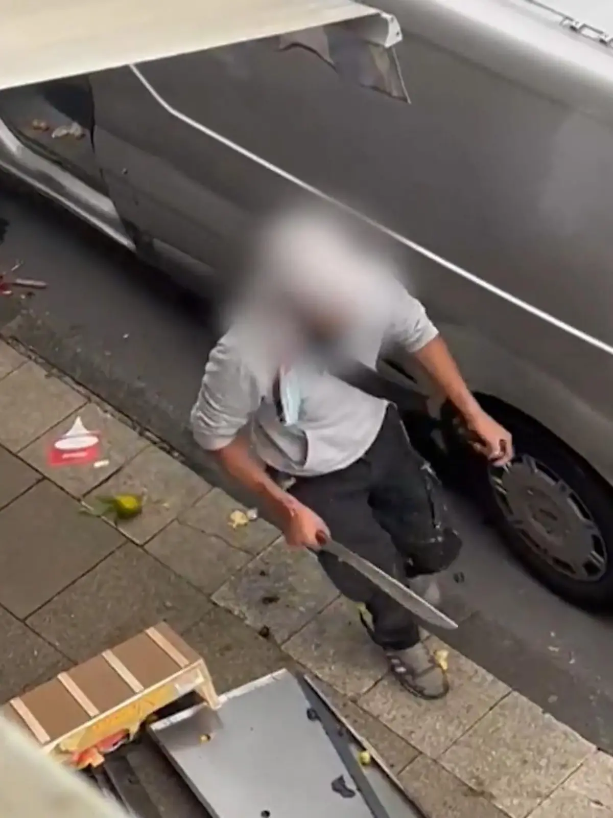 Bild zu: "Lebenslang für Macheten-Mann"